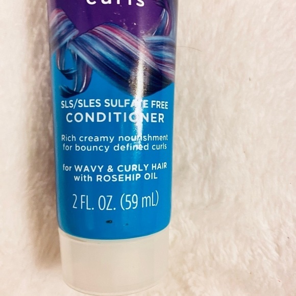 FREE! with Any Order John Frieda Frizz Ease Dream Curls Conditioner - Picture 7 of 7